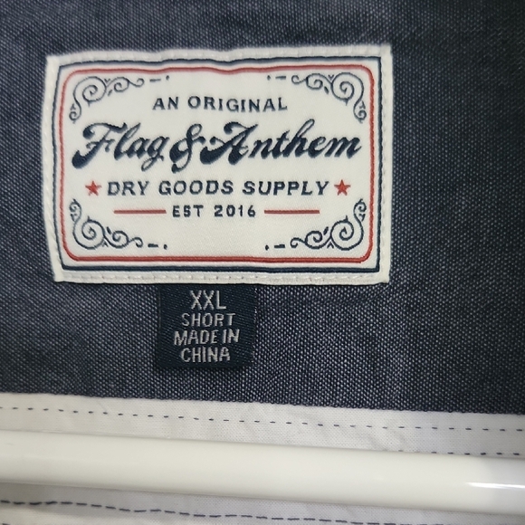 Men's Classic White Striped Button Down Shirt - Picture 2 of 2